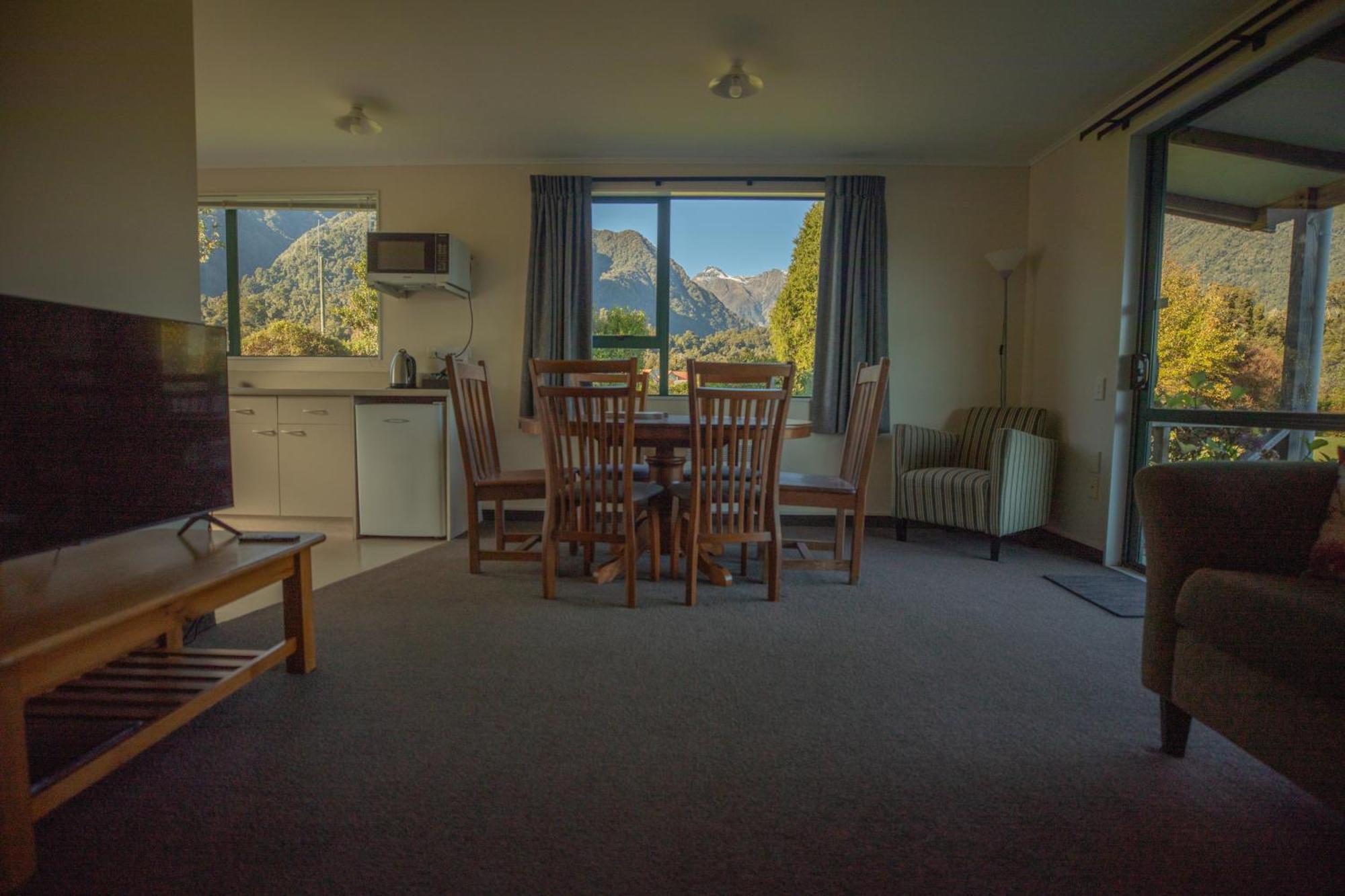 Rainforest Motel Glaciar Fox Exterior foto