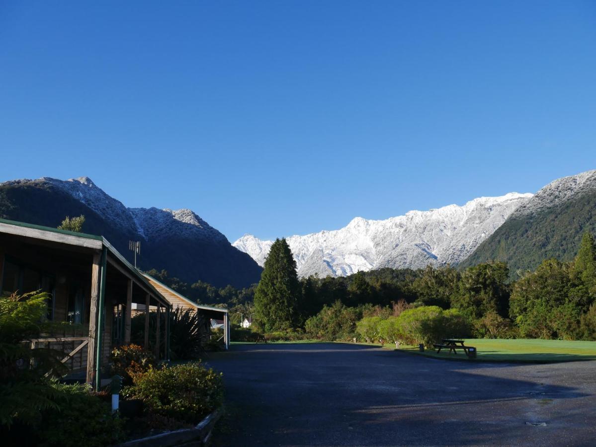 Rainforest Motel Glaciar Fox Exterior foto